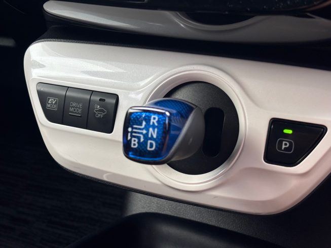 2017 Toyota Prius S MODEL image 291425