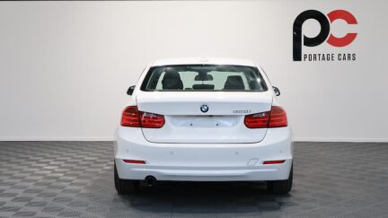 2014 Bmw 320i Low KMs Sedan image 308767