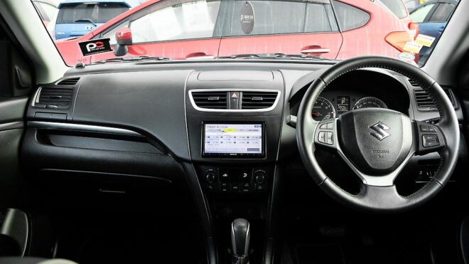2016 Suzuki Swift Style Unique Colour – Half Leather image 303201