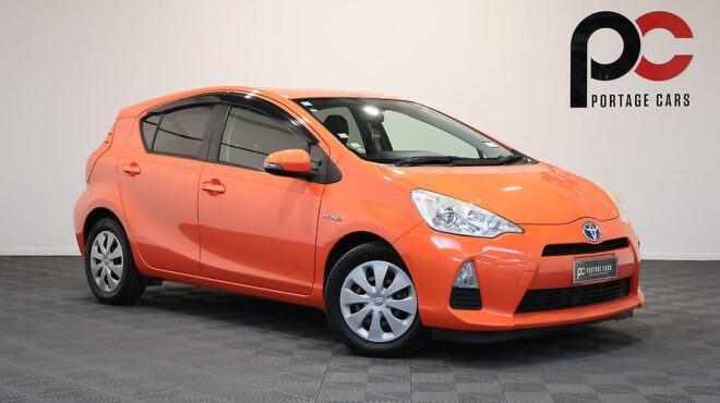 2012 Toyota Aqua S Model/ Push Start/ 2 Keys image 318052