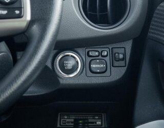 2014 Toyota Vitz F model, Push start image 316690