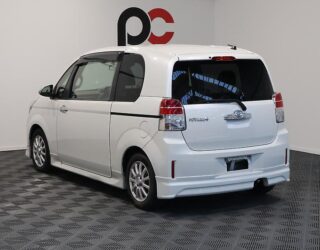 2015 Toyota Spade F Jack image 315428