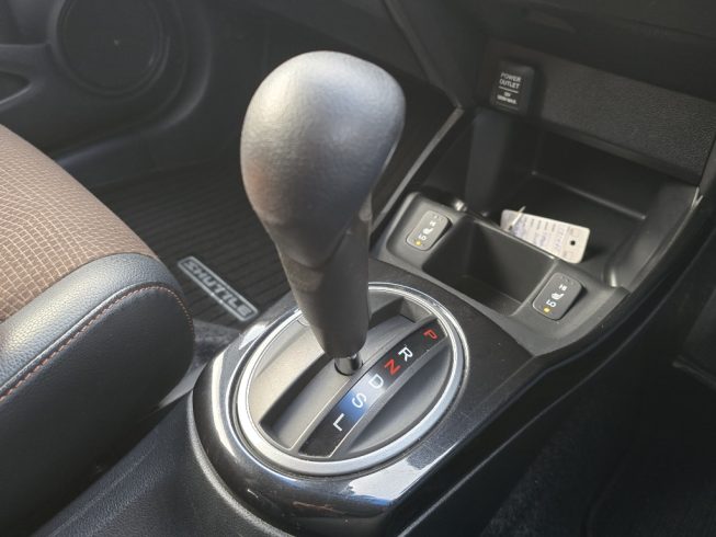 2013 Honda Fit Shuttle Hybrid Smart Selection image 292849