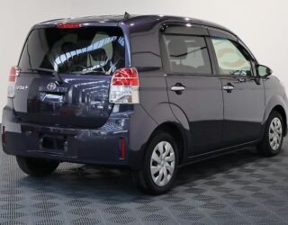 2014 Toyota Spade F Model- Easy access – sliding door image 303768