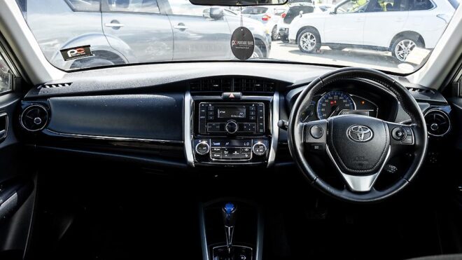 2017 Toyota Corolla Fielder Hybrid G Model, Push Start, Cruise Control image 309086