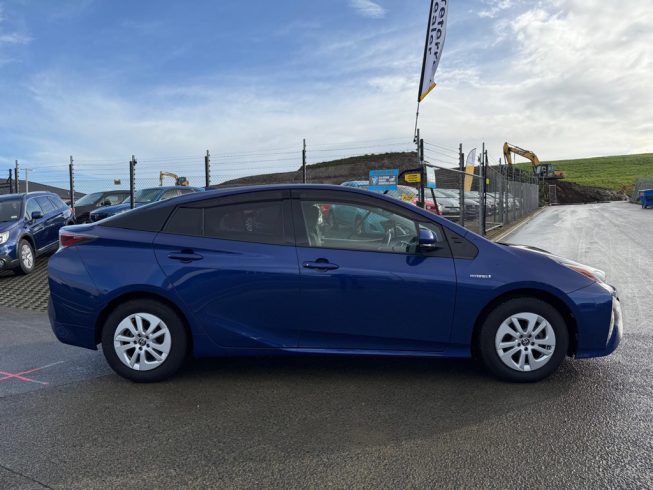 2016 Toyota Prius S Safety Sense Package, Cruise Control image 292139