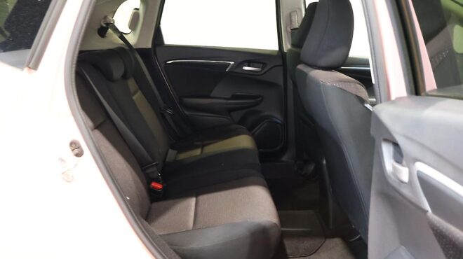 2016 Honda Fit Hybrid F-Package Comfort Edition image 305373