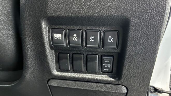 2010 Nissan Elgrand Highway Star 2.5ltr image 309601