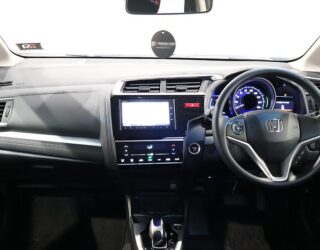 2016 Honda Fit Hybrid F-Package Comfort Edition image 305374