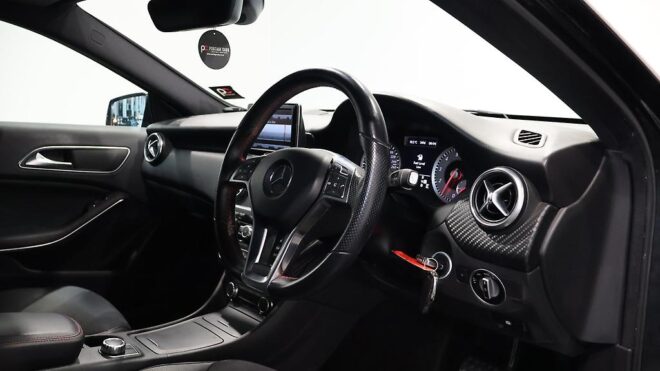 2013 Mercedes-benz A 180 Blue Efficiency Sport AMG/ Half Leather image 305933