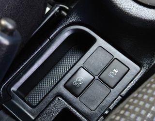 2014 Toyota Vitz F model, Push start image 288225