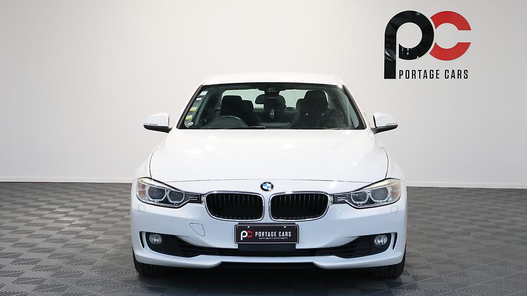 2014 Bmw 320i Low KMs Sedan image 308763