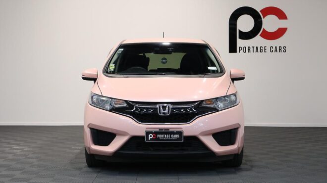 2016 Honda Fit Hybrid F-Package Comfort Edition image 305366