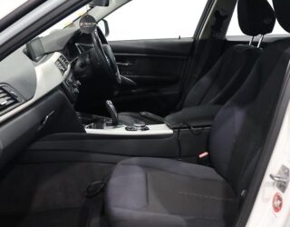 2014 Bmw 320i Low KMs Sedan image 308770