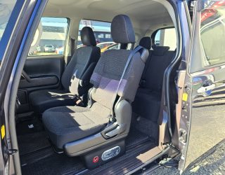 2014 Toyota Spade F Model- Easy access – sliding door image 297303