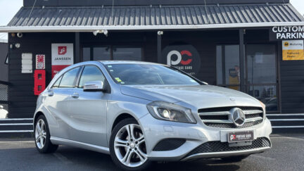 2014 Mercedes-benz A 180 Super Low KMS, Half Leather image 287165
