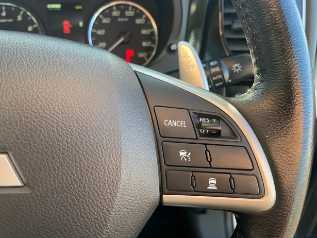 2013 Mitsubishi Outlander 24G Safety Package 4WD – 7 Seater image 294019