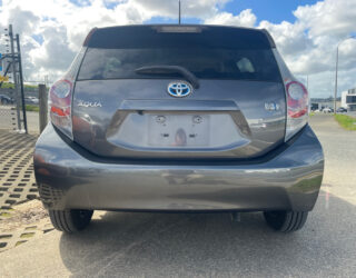 2012 Toyota Aqua G Model with push start image 299516