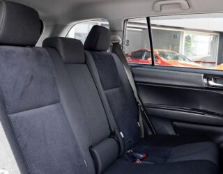 2017 Toyota Corolla Fielder Hybrid G Model, Push Start, Cruise Control image 309088