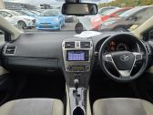2012 Toyota Avensis Wagon Li image 288102