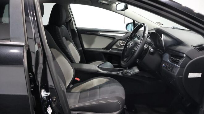 2016 Toyota Avensis Wagon Xi, New Shape image 308790