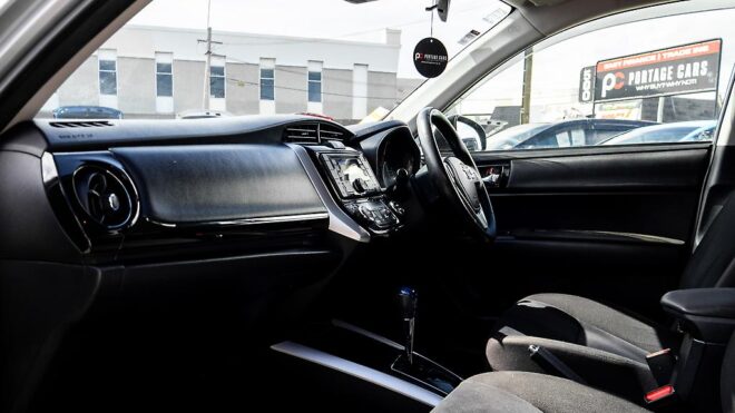 2017 Toyota Corolla Fielder Hybrid G Model, Push Start, Cruise Control image 309098