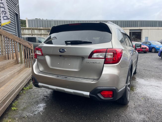 2015 Subaru Outback Outback Limited AWD image 294554
