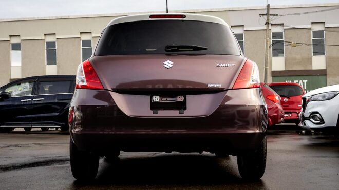 2016 Suzuki Swift Style Unique Colour – Half Leather image 303200