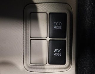 2012 Toyota Aqua G Model, Push Start, Reverse Camera, Low KMS image 318923