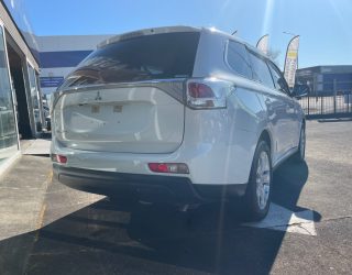 2013 Mitsubishi Outlander 24G Safety Package 4WD – 7 Seater image 294007
