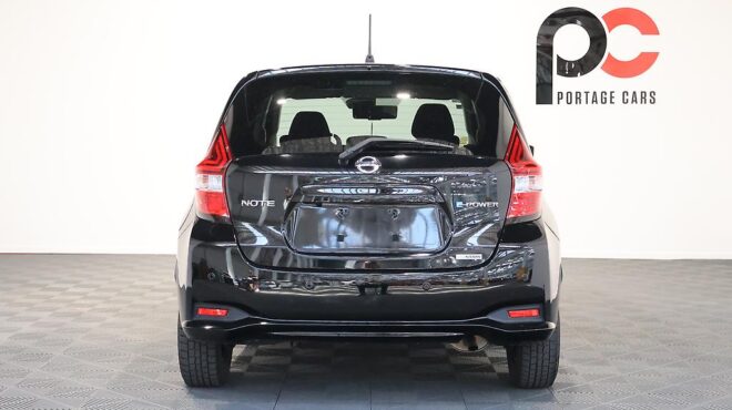 2017 Nissan Note e-power – X image 314235