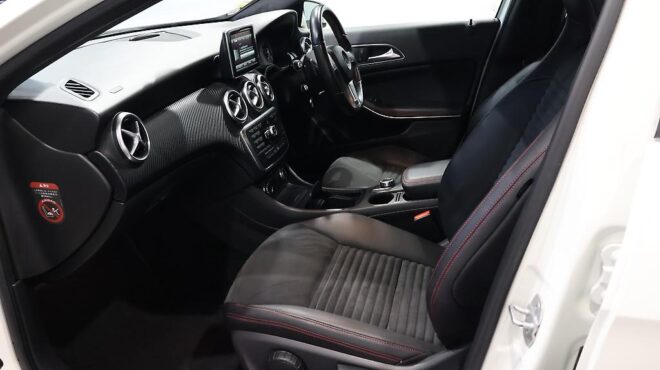 2013 Mercedes-benz A 180 Sports, AMG Package, Black Roof image 318579