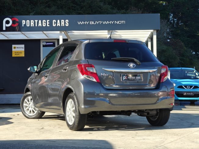 2014 Toyota Vitz F model, Push start image 288211