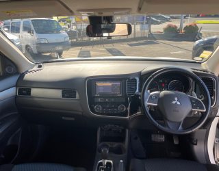 2013 Mitsubishi Outlander 24G Safety Package 4WD – 7 Seater image 294013