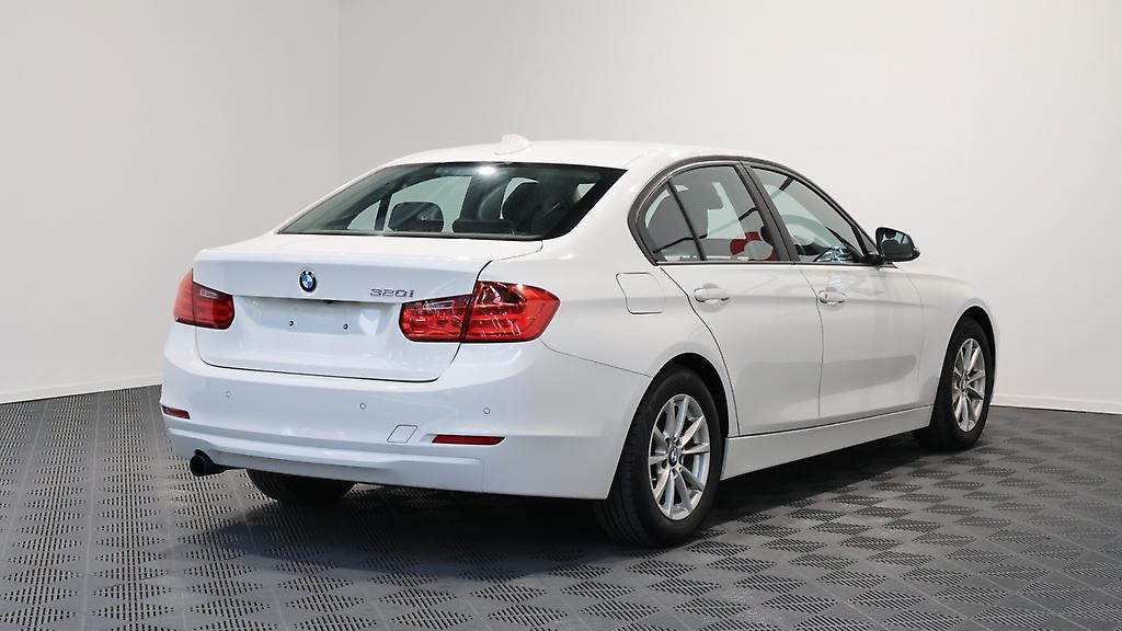 2014 Bmw 320i Low KMs Sedan image 308766