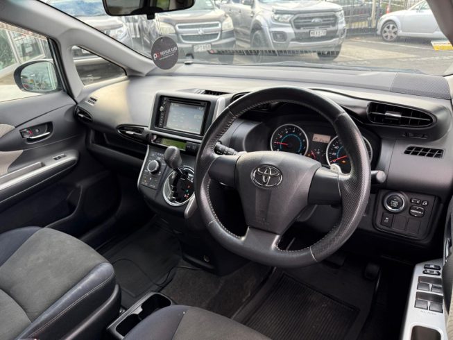 2009 Toyota Wish 7 Seater, Push start image 294455