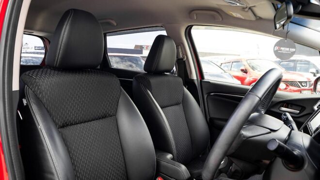 2014 Honda Fit Hybrid L Package image 317094