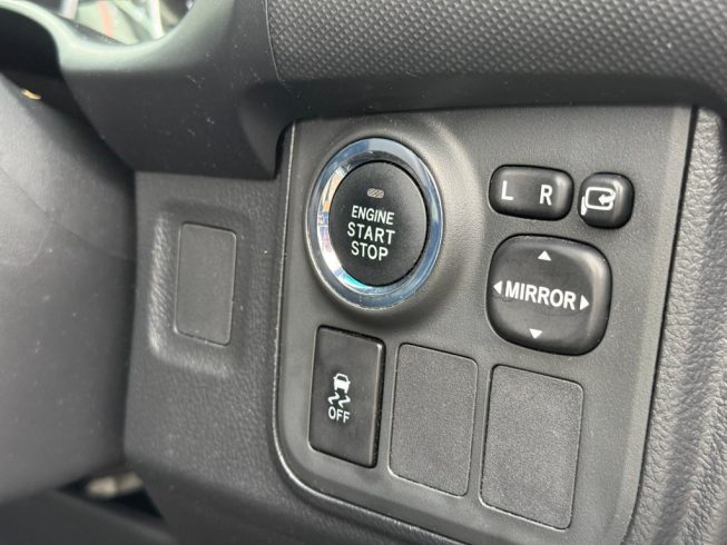 2009 Toyota Wish 7 Seater, Push start image 294460