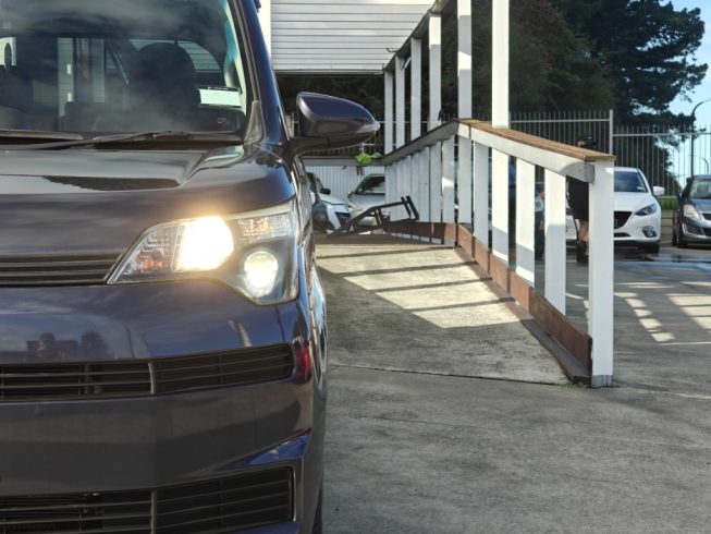 2014 Toyota Spade F Model image 287317