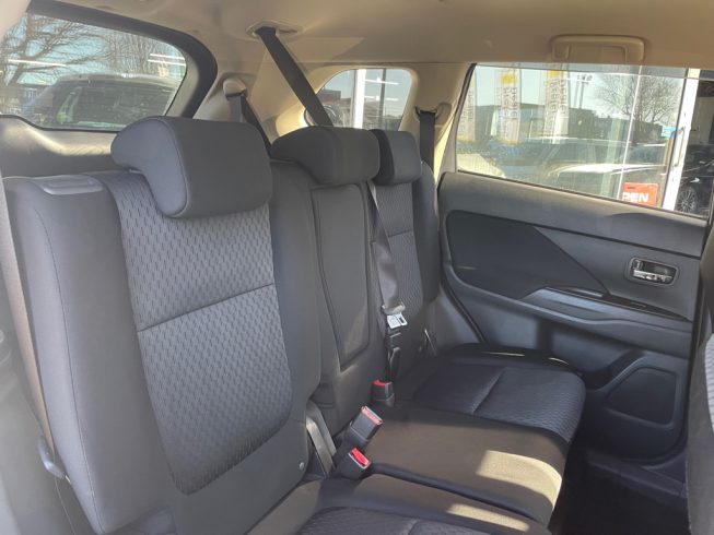 2013 Mitsubishi Outlander 24G Safety Package 4WD – 7 Seater image 294020