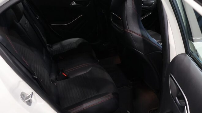 2013 Mercedes-benz A 180 Sports, AMG Package, Black Roof image 318581