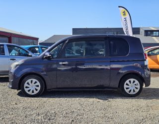 2014 Toyota Spade F Model- Easy access – sliding door image 297296