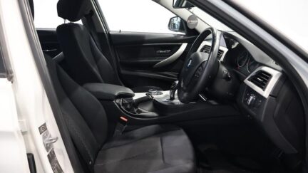 2014 Bmw 320i Low KMs Sedan image 308769