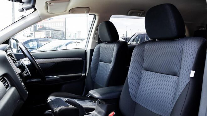 2013 Mitsubishi Outlander 24G Safety Package 4WD – 7 Seater image 309078