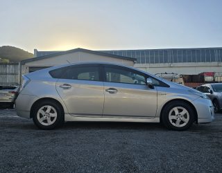 2011 Toyota Prius S Model Reversing Camera Alloys image 293860