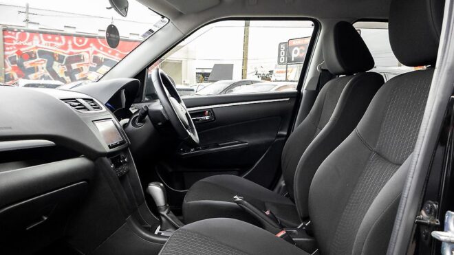 2014 Suzuki Swift Stunning black, Idling stop,Push start image 312867