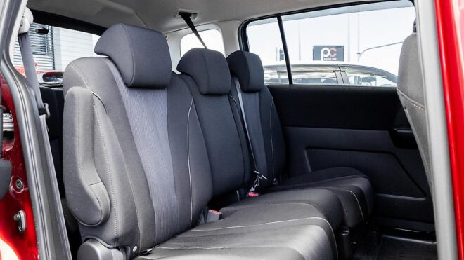 2012 Nissan Lafesta Highway Star-G – 6 Seater – Power Sliding Door image 316858