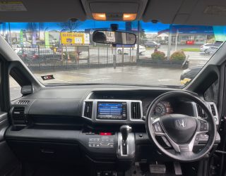 2012 Honda Step Wagon Z Inter Navi Selection image 292639