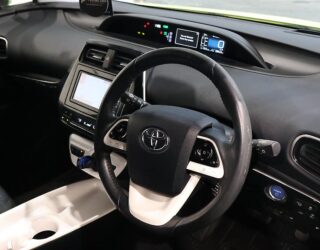 2016 Toyota Prius A Model, Low KMS, Heads up Display image 310597