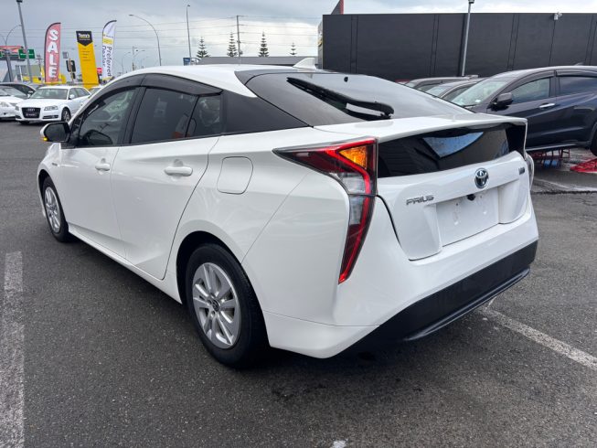 2017 Toyota Prius S MODEL image 291412